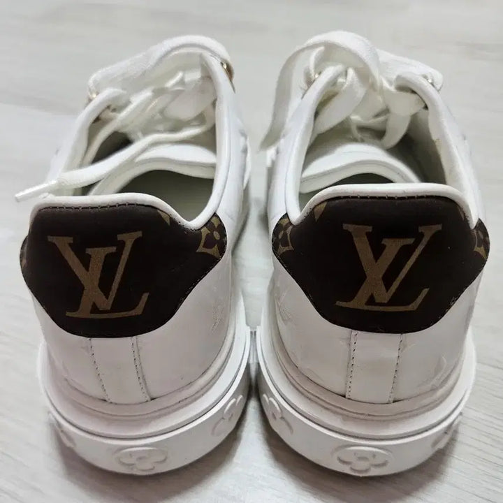 [BUNJANG] Louis Vuitton Time Out Sneakers 35 / 루이비통 타임아웃 스니커즈 35