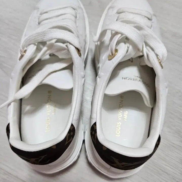 [BUNJANG] Louis Vuitton Time Out Sneakers 35 / 루이비통 타임아웃 스니커즈 35