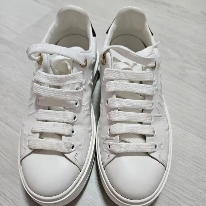 [BUNJANG] Louis Vuitton Time Out Sneakers 35 / 루이비통 타임아웃 스니커즈 35
