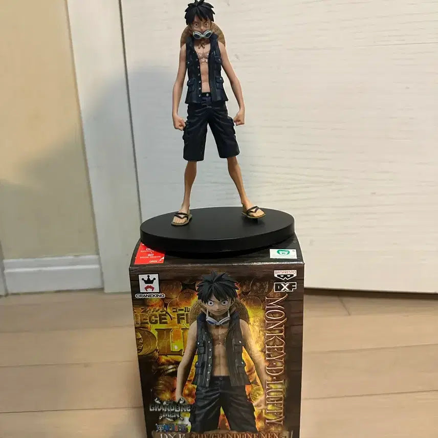 [BUNJANG] Banpresto Luffy Film Gold Figure / 반프레스토 원피스 루피 필름골드 피규어