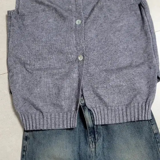 [BUNJANG] Gray Knit Vest / 회색 니트 조끼