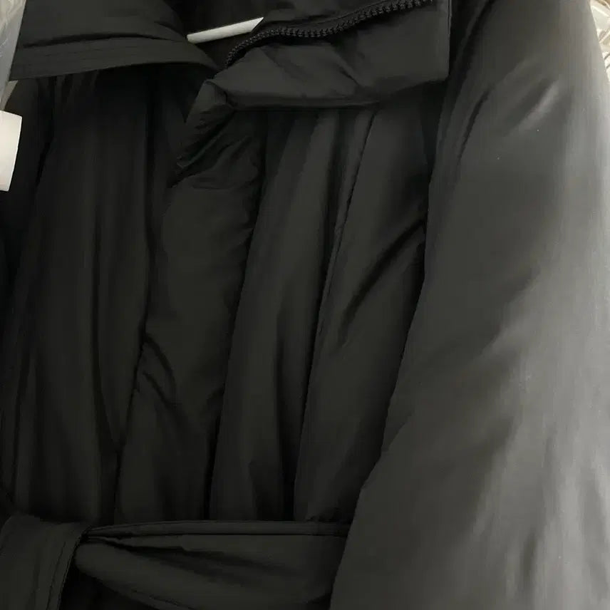 [BUNJANG] Ivana Helsinki Black Cashmere Down Coat / M 이바나헬싱키패딩 블랙패딩 벨트패딩 패딩코트 캐시미어패딩 오리털