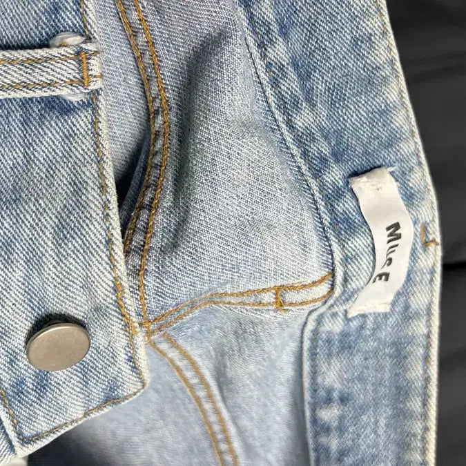 [BUNJANG] MUSE Light Wash Denim Jeans / MUSE 연청 데님 청바지