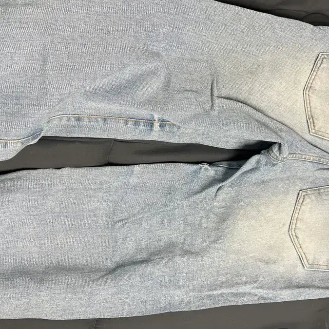 [BUNJANG] MUSE Light Wash Denim Jeans / MUSE 연청 데님 청바지