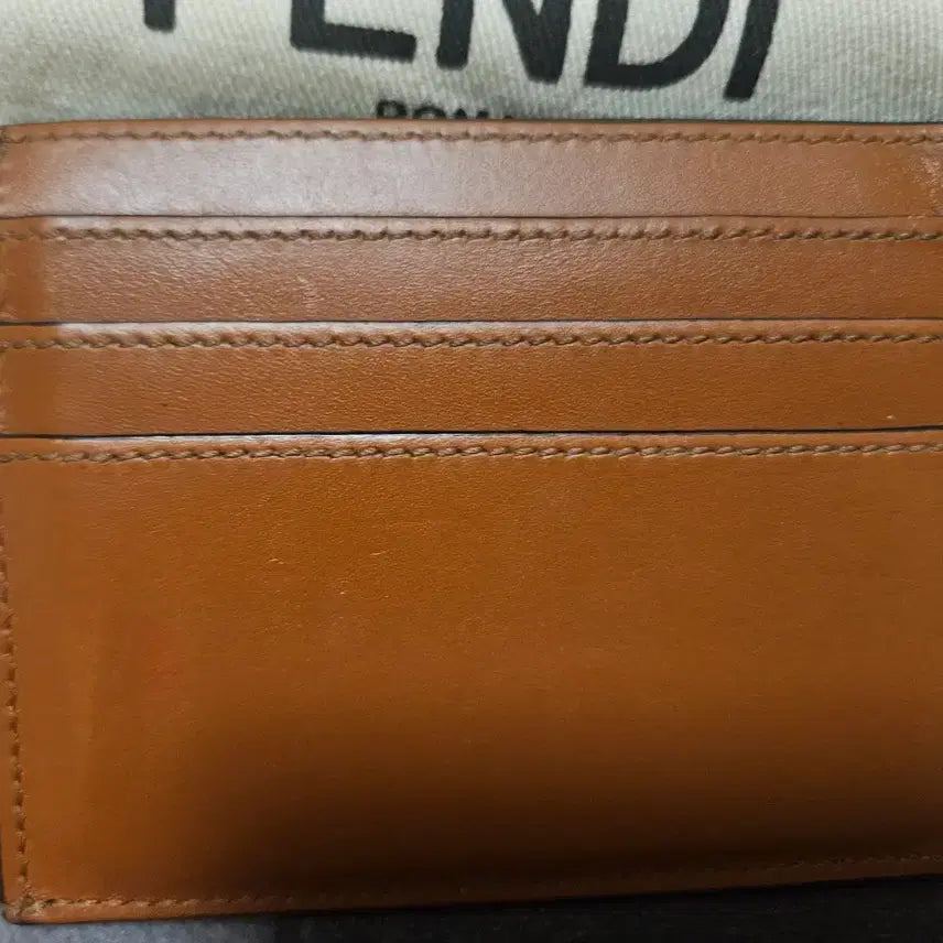 [BUNJANG] Fendi Roma Card Wallet (Brown) / 펜디 로마 카드 지갑 (브라운)