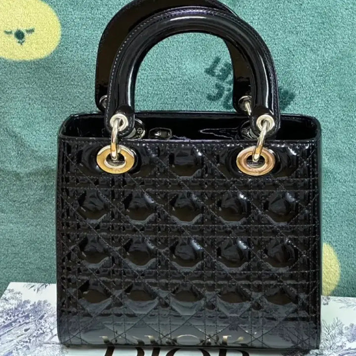 [BUNJANG] Christian Dior Lady Dior Medium Bag / 크리스찬 디올 레이디백 미듐