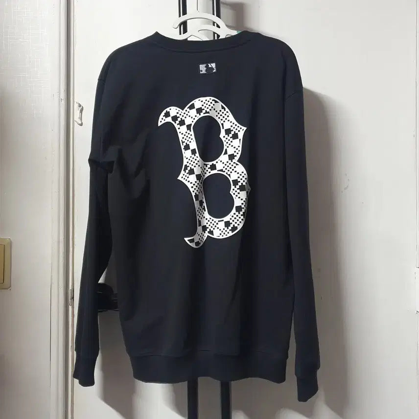 [BUNJANG] MLB Boston Sweatshirt (Black) XL / MLB 맨투맨 블랙 보스턴 XL 105