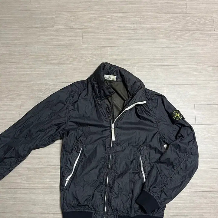 [BUNJANG] Stone Island Membrana Windbreaker Jacket / 스톤아일랜드 멤브라나 바람막이