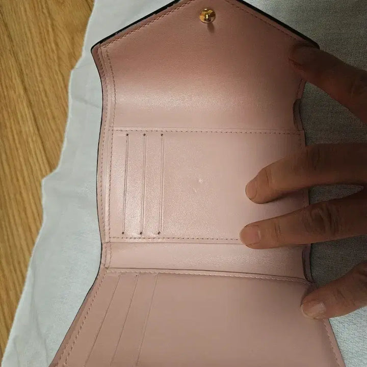 [BUNJANG] Louis Vuitton Monogram Vernis Victorine Wallet / 루이비통 모노그램 베르니 핑크 반지갑