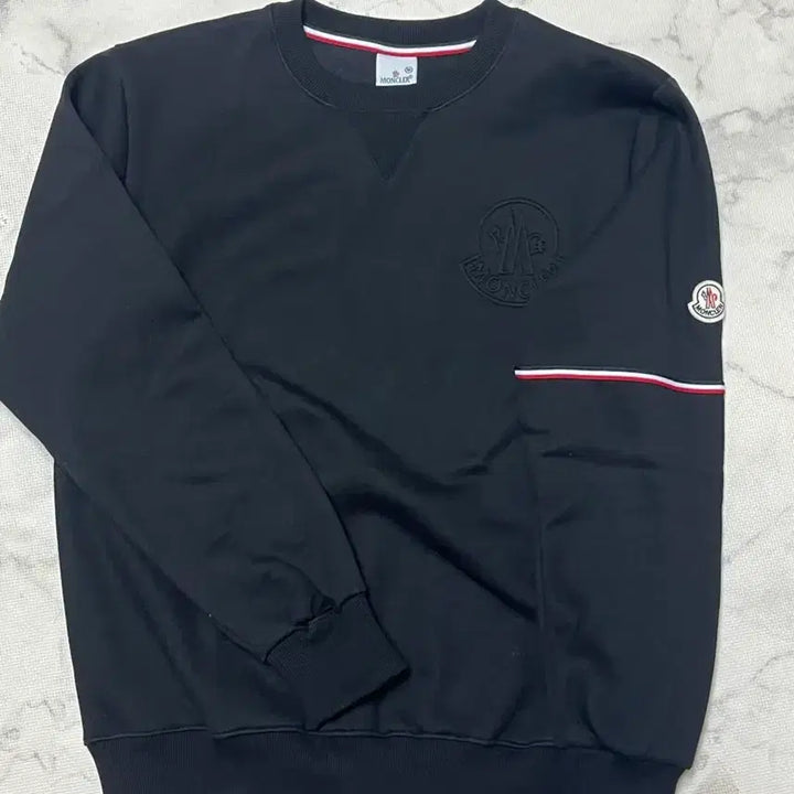 [BUNJANG] Moncler Knit Sweatshirt / 몽클레어 니트 맨투맨
