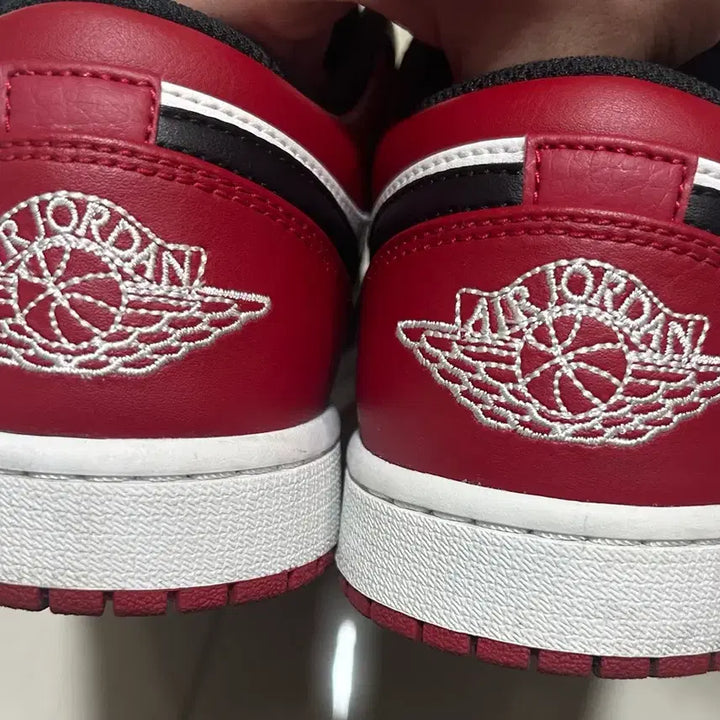 [BUNJANG] Nike Jordan 1 Low Bred Toe Sneakers / 조던1 로우 브레드 토