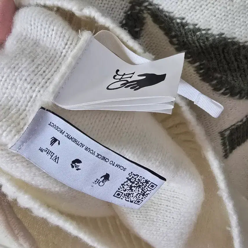 [BUNJANG] Off-White Knit Sweater / 오프화이트 니트