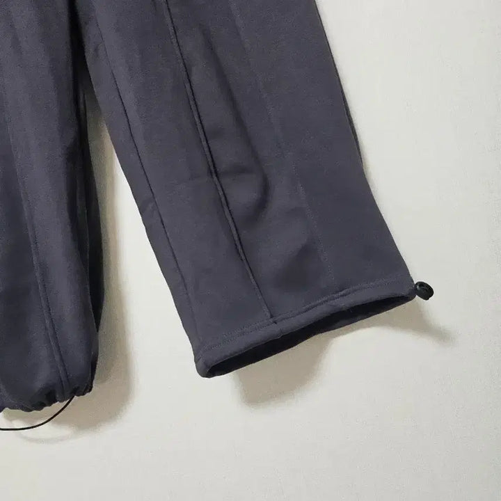 [BUNJANG] Pin-tuck Curves Pants / 핀턱 커브스 팬츠 (새상품)
