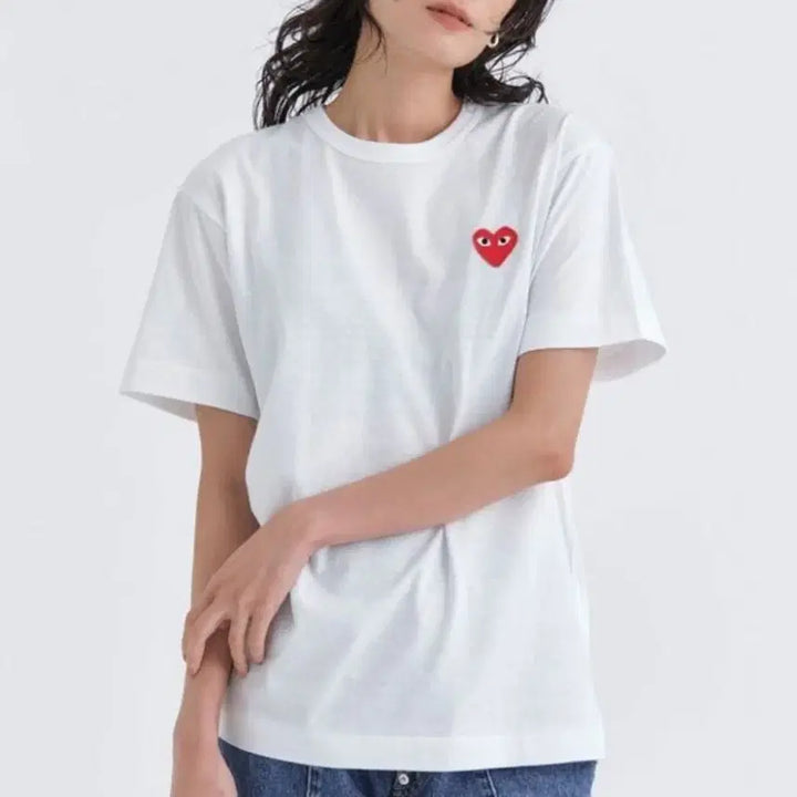 [BUNJANG] Comme des Garçons PLAY Heart Logo T-Shirt / 꼼데가르송 하트 반팔티 신상
