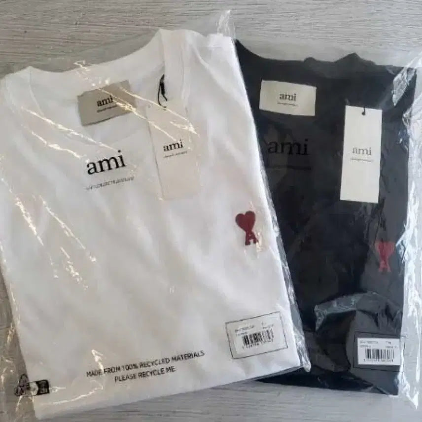 [BUNJANG] AMI Heart Logo Short Sleeve T-shirt / 아미 하트 로고 반팔 티셔츠 화이트/블랙