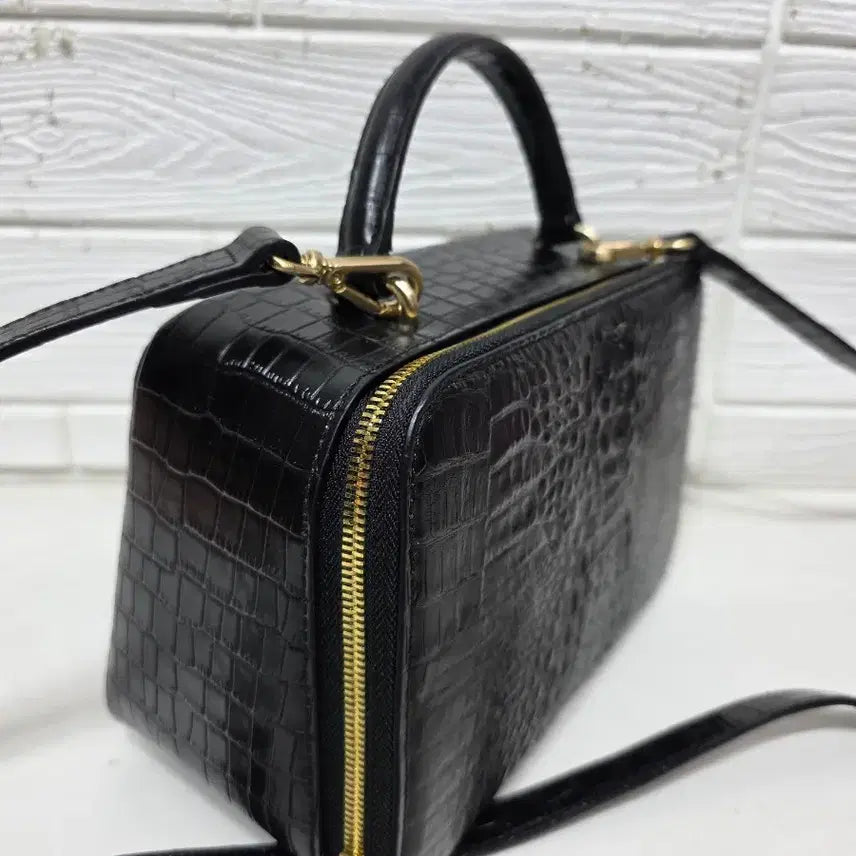 [BUNJANG] Crotymo Genuine Crocodile Leather Camera Bag / 새상품 크로티모 천연 악어가죽 카메라 백