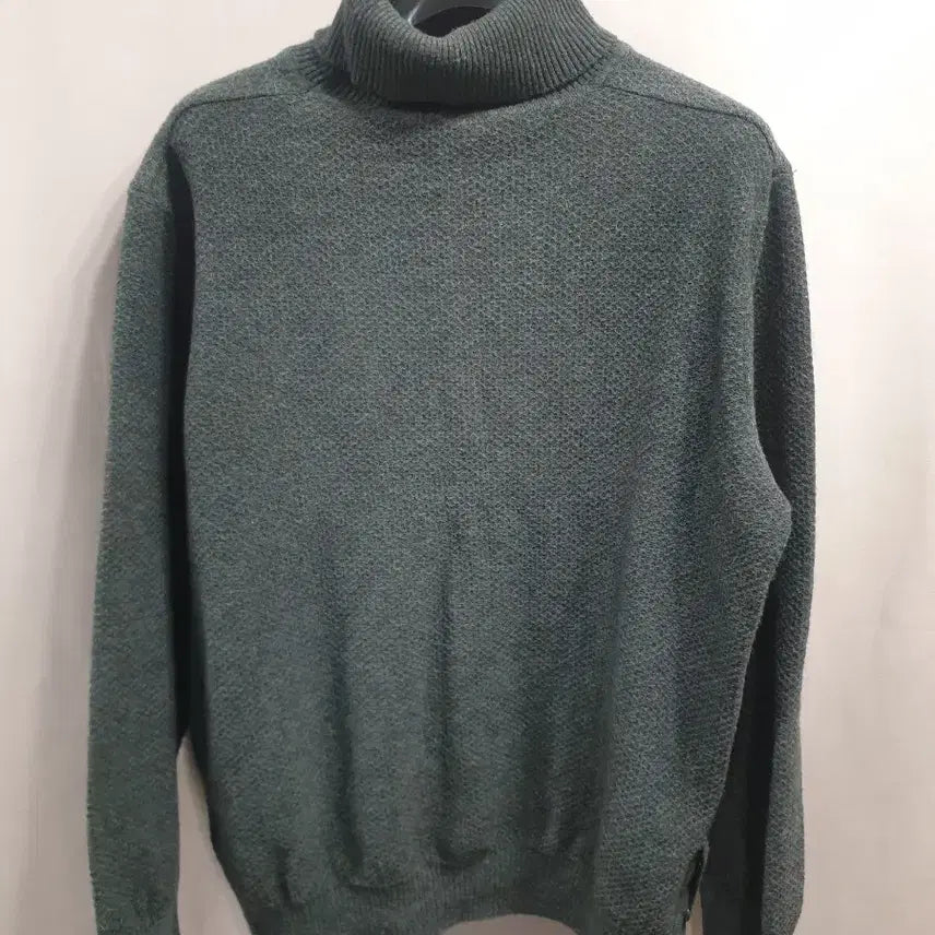 [BUNJANG] CRES. E DIM. Turtleneck Knit Sweater / CRES. E DIM. 터틀넥 니트 110