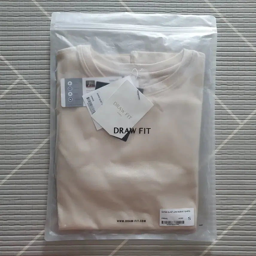 [BUNJANG] S Draw Fit Basic Silket T-shirt / .(새상품)S DRAW FIT 드로우핏 베이직 실켓티셔츠