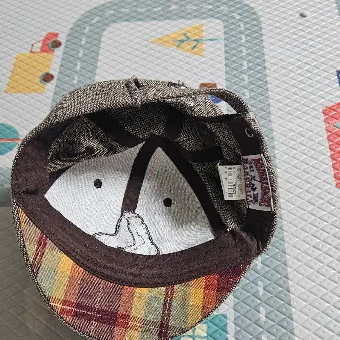 [BUNJANG] MLB Boston Red Sox Junior Pom-pom Beanie / MLB보스턴 쥬니어레드삭스 폼폼 모자