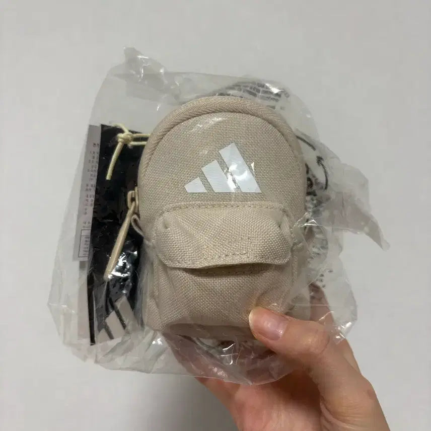 [BUNJANG] Adidas Packable Mini Bag Beige New / 아디다스 packable bag 미니 가방 키링 베이지색 새상품