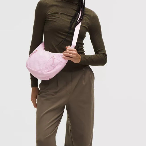 [BUNJANG] Lululemon Large Slouch Sling Bag 6L - Pink / 룰루레몬 라지 슬라우치 슬링백 6L [핑크 / 새상품 / 무료배송]