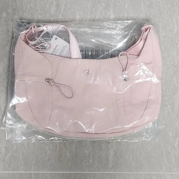 [BUNJANG] Lululemon Large Slouch Sling Bag 6L - Pink / 룰루레몬 라지 슬라우치 슬링백 6L [핑크 / 새상품 / 무료배송]