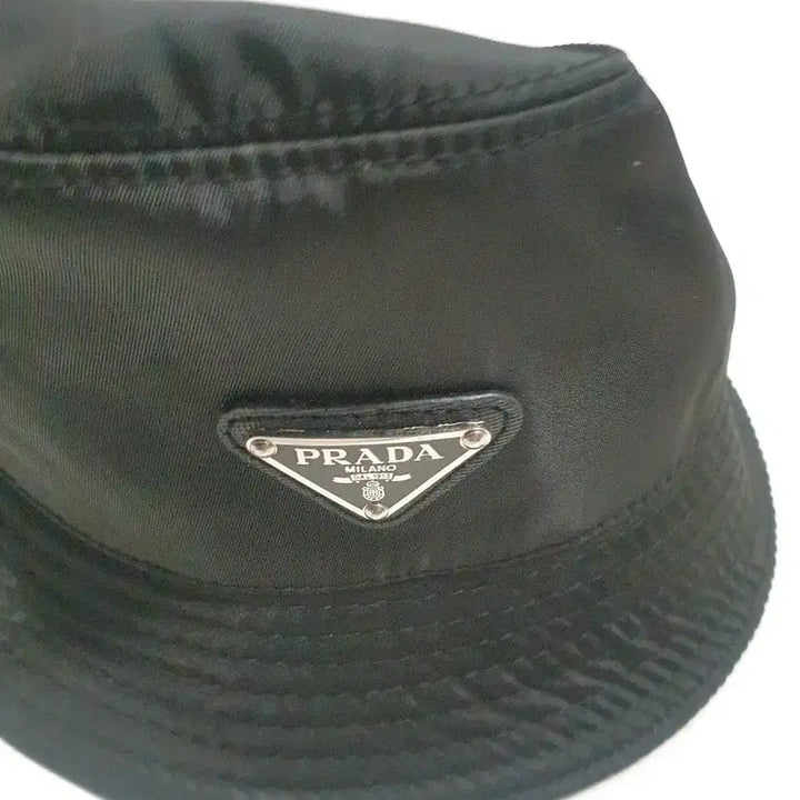 [BUNJANG] Prada Bucket Hat / 프라다 블랙 버킷햇