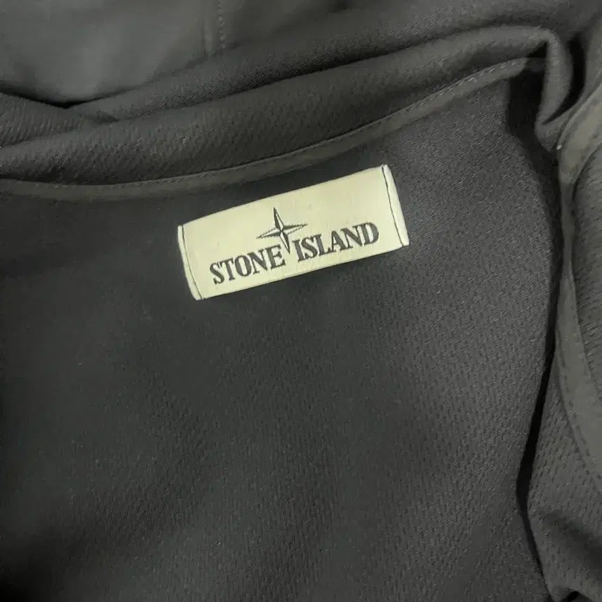 [BUNJANG] Stone Island Soft Shell Jacket / 스톤 아일랜드 소프트쉘 s사이즈