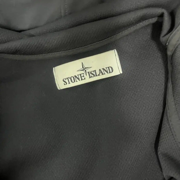 [BUNJANG] Stone Island Soft Shell Jacket / 스톤 아일랜드 소프트쉘 s사이즈