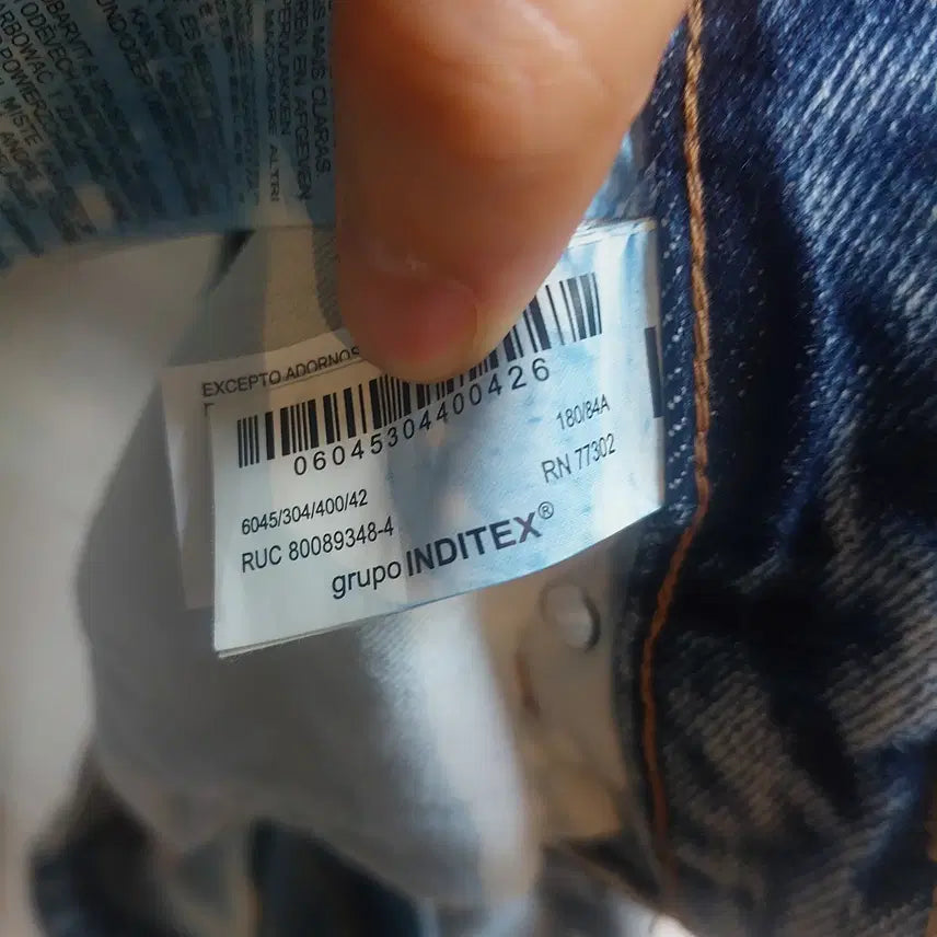 [BUNJANG] Zara Mickey Mouse Denim Pants / 자라 x 디즈니 x 해리 램버트 립드 플레어 핏 진 블루