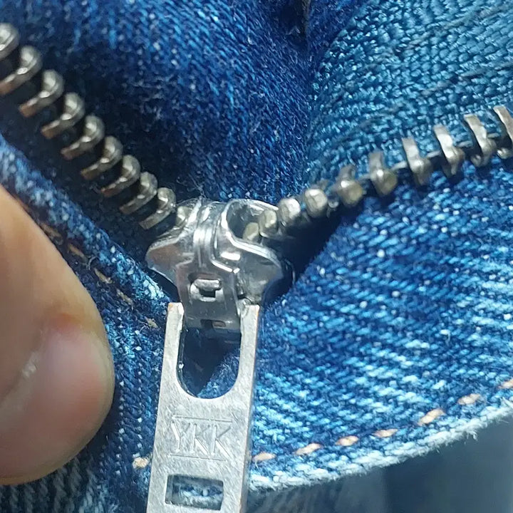 [BUNJANG] Zara Mickey Mouse Denim Pants / 자라 x 디즈니 x 해리 램버트 립드 플레어 핏 진 블루