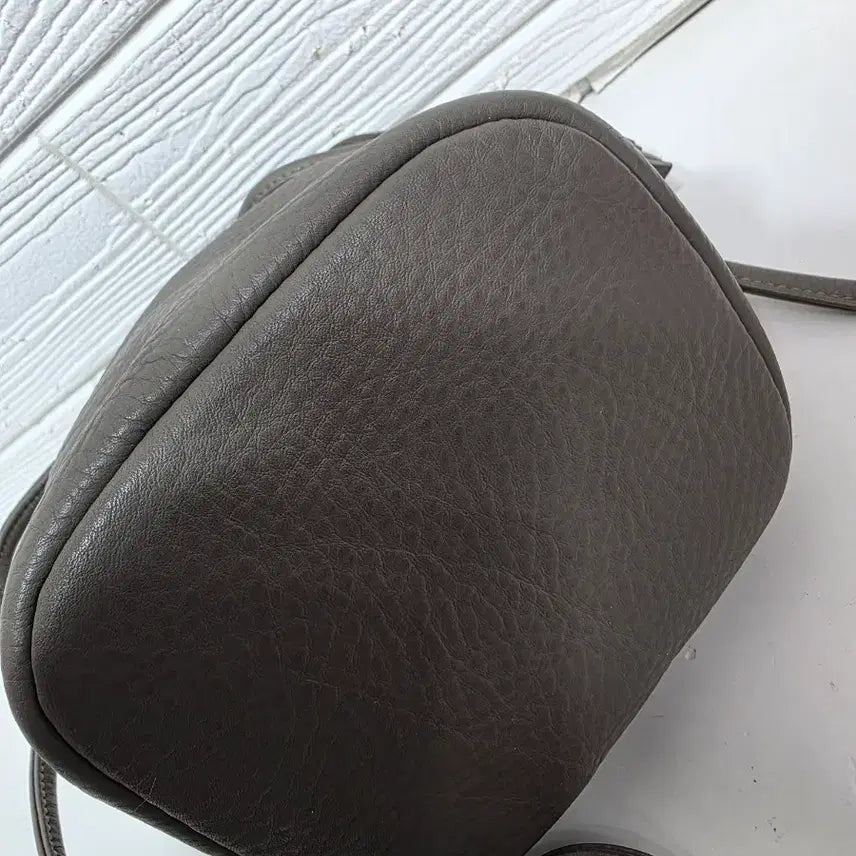 [BUNJANG] Hoze Leather Bucket Bag / 호제 소가죽 버킷백