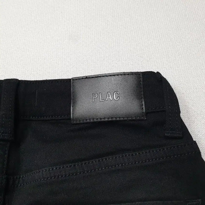 [BUNJANG] PLAC Black Denim Straight Pants / PLAC 블랙진 데님 스트레이트 팬츠 허리24