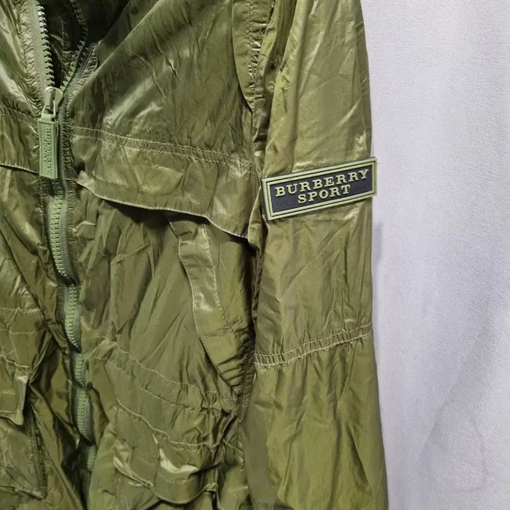 [BUNJANG] Burberry Sport Green Windbreaker Jacket / 버버리 스포츠 그린 바람막이 자켓