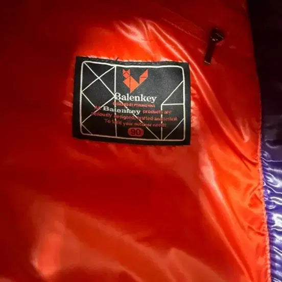 [BUNJANG] Valenki Padded Jacket / 발렌키 패딩