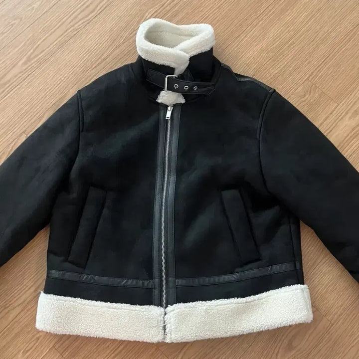 [BUNJANG] MIXXO Black Faux Leather Jacket / 미쏘 무스탕