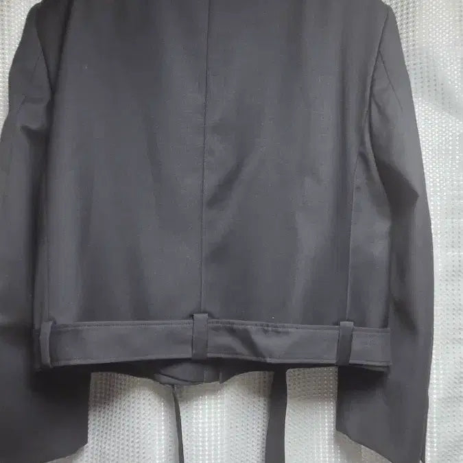 [BUNJANG] Noir Belted Crop Jacket - Size 52 / 노이어 벨티드 크롭 자켓 52
