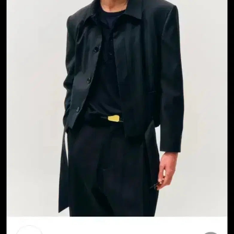 [BUNJANG] Noir Belted Crop Jacket - Size 52 / 노이어 벨티드 크롭 자켓 52