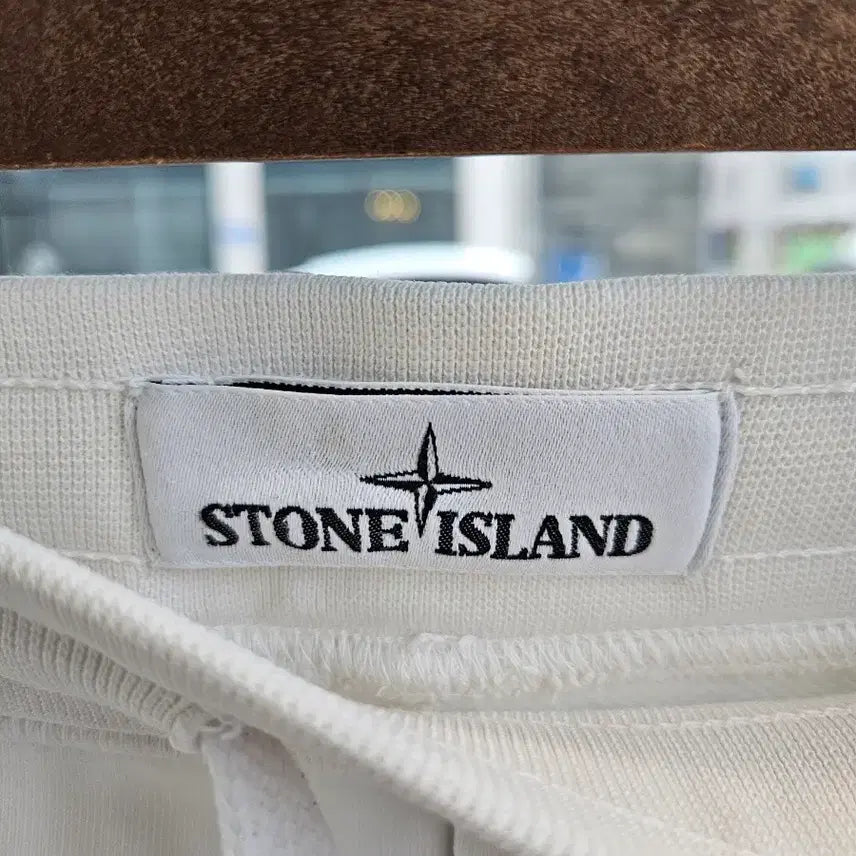 [BUNJANG] Stone Island Shorts White / [정품/M사이즈] 스톤아일랜드 반바지 팬츠 화이트 흰색