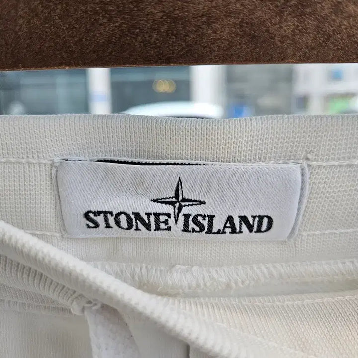 [BUNJANG] Stone Island Shorts White / [정품/M사이즈] 스톤아일랜드 반바지 팬츠 화이트 흰색