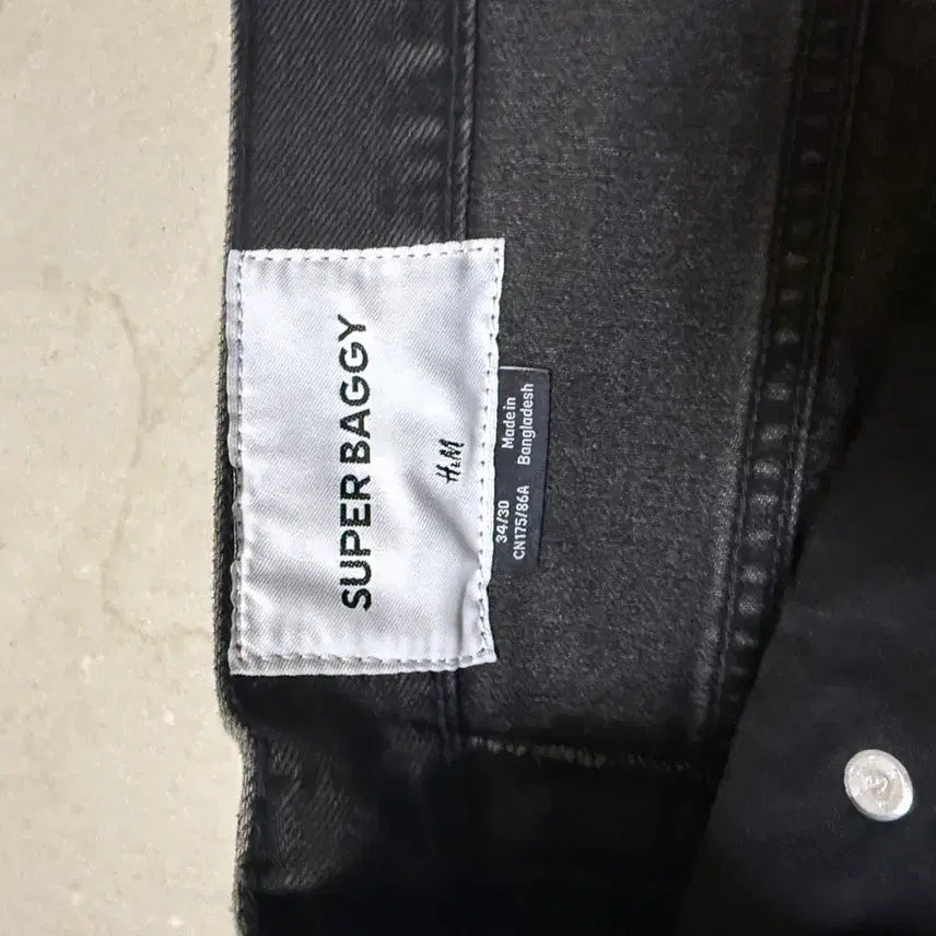 [BUNJANG] H&M Super Baggy Jeans Black / h&m 수퍼 배기 진 블랙