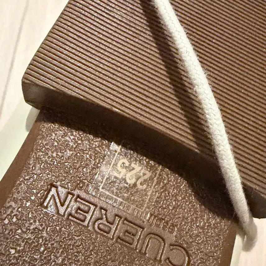 [BUNJANG] Cuern Flat 225 Shoes / 쿠에른 플랫 225