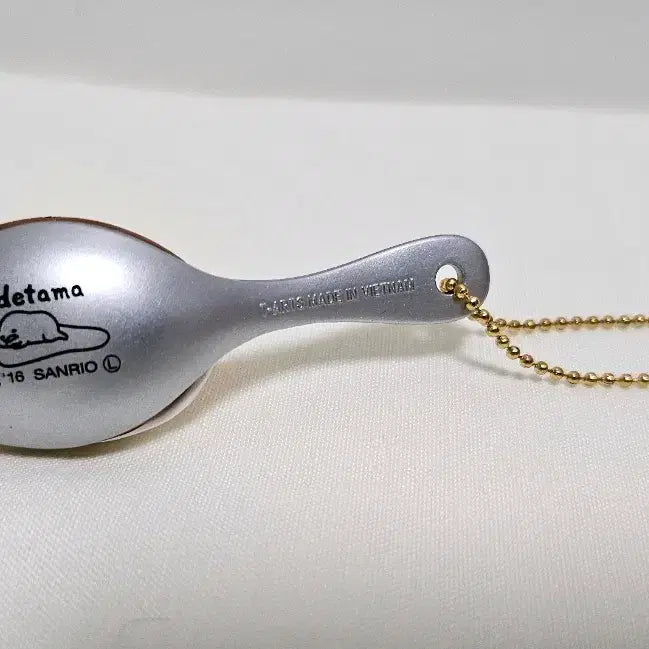 [BUNJANG] Sanrio Gudetama Plush Doll & Spoon Keychain Bundle Set / 고전 구데타마 봉제인형 + 스푼 키링 산리오 찐팬 오세요