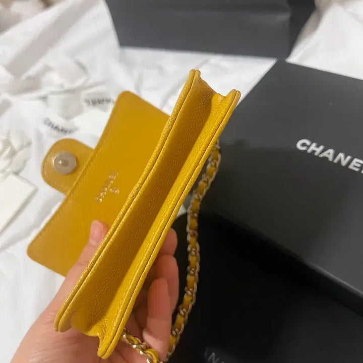 [BUNJANG] Chanel Classic Caviar Silver Mini Change Wallet AP2727 / 정품)샤넬 내장칩 클래식 캐비어 은장 미니 체인지갑 AP2727 노랑겨자