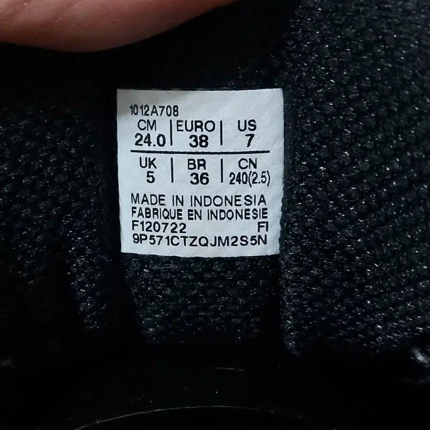 [BUNJANG] Asics Gel Venture 8 Navy Women's Sneakers / 아식스 젤 벤쳐8 네이비 여성 운동화