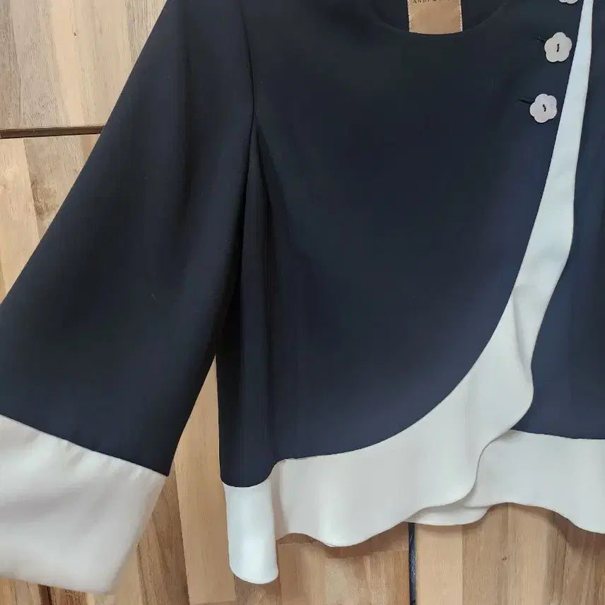 [BUNJANG] Andy & Debb Blouse / 앤디앤뎁/ 블라우스