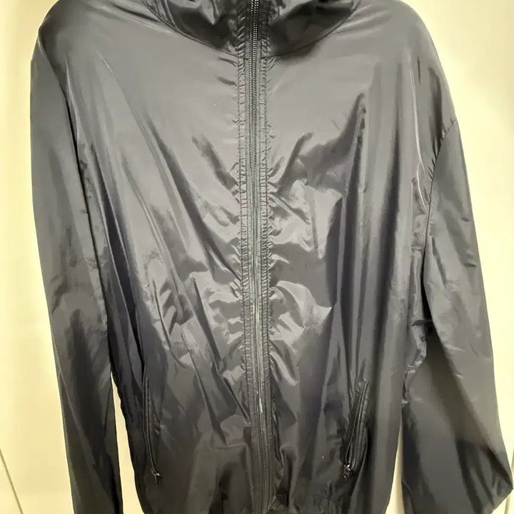 [BUNJANG] Black Windbreaker Jacket / 블랙 바람막이 점퍼