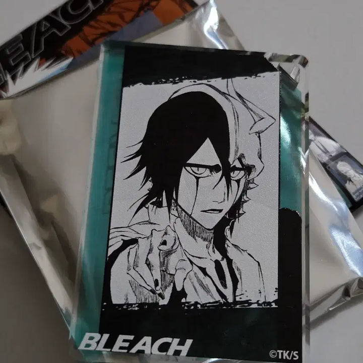[BUNJANG] Bleach Urquiorra Domino Style Acrylic Keyholder / 블리치 도미노풍 아크릴 키홀더 우르키오라