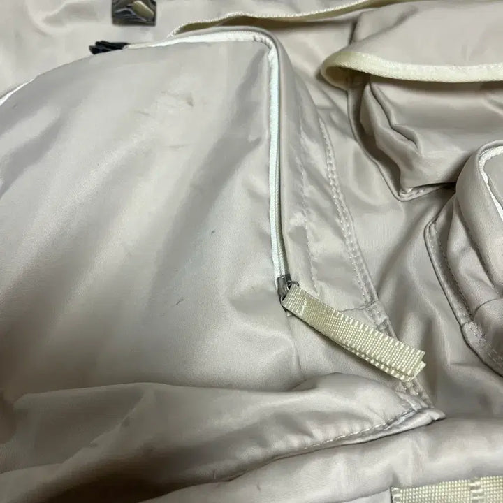 [BUNJANG] Beige Pocket Backpack / 베이지색 포켓 백팩