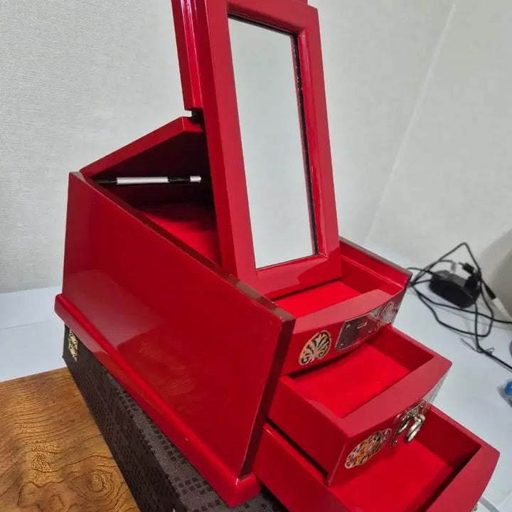 [BUNJANG] Juchil Mirror Stand / 주칠경대